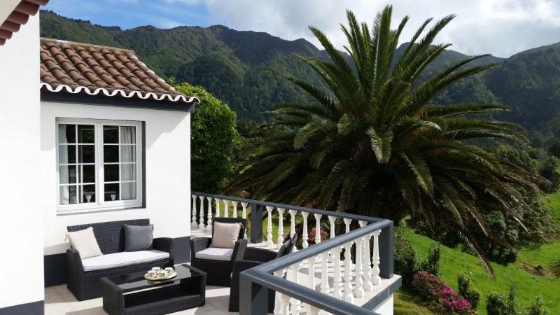 Magia Villa Furnas (Azores)